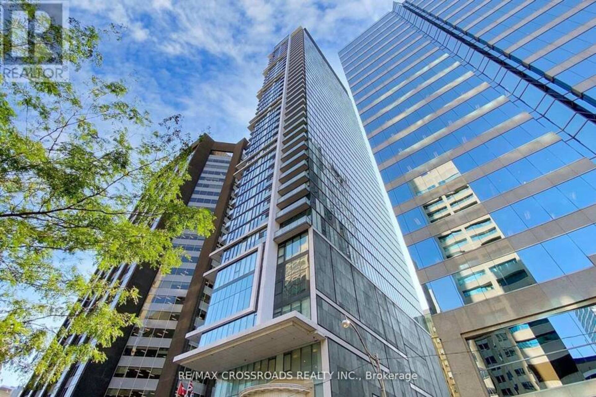 2502 - 426 UNIVERSITY AVENUE Toronto