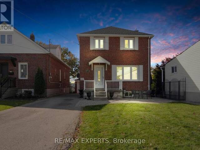 124 SPEARS STREET Toronto Ontario