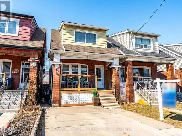 153 CONNAUGHT AVENUE N Hamilton Ontario