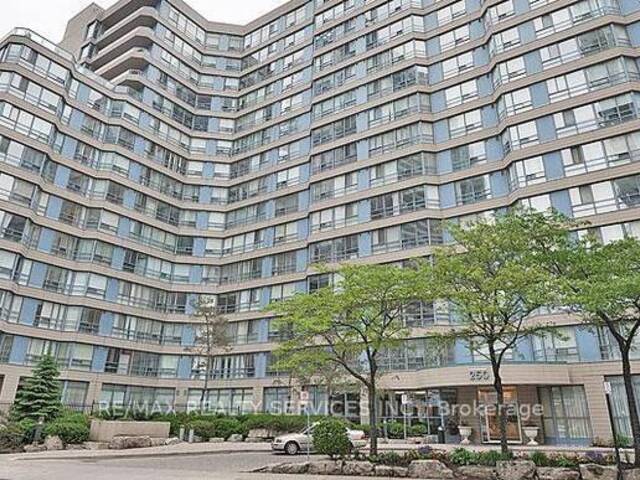 313 - 250 WEBB DRIVE Mississauga Ontario