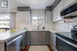 18 - 27 ASPEN PARK WAY Whitby