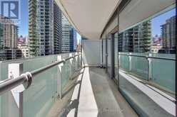 306 - 12 YORK STREET Toronto