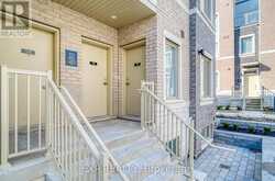 232 - 131 HONEYCRISP CRESCENT Vaughan