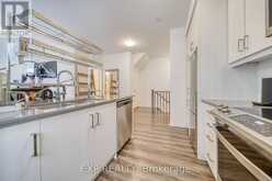 232 - 131 HONEYCRISP CRESCENT Vaughan