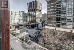 605 - 32 DAVENPORT ROAD W Toronto