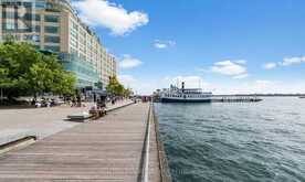 328 - 230 QUEENS QUAY W Toronto