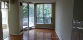 328 - 230 QUEENS QUAY W Toronto