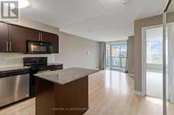 806 - 330 BURNHAMTHORPE ROAD W Mississauga