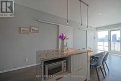 1605 - 1 BLOOR STREET E Toronto