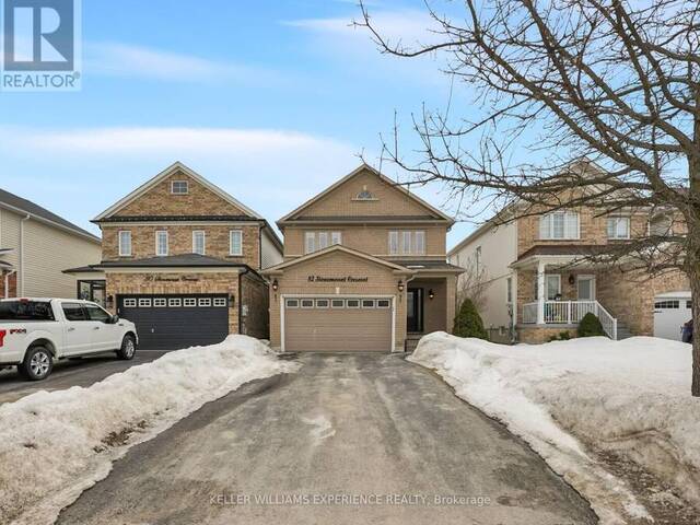 82 STONEMOUNT CRESCENT Essa Ontario