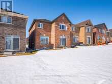 2183 LOZENBY STREET Innisfil