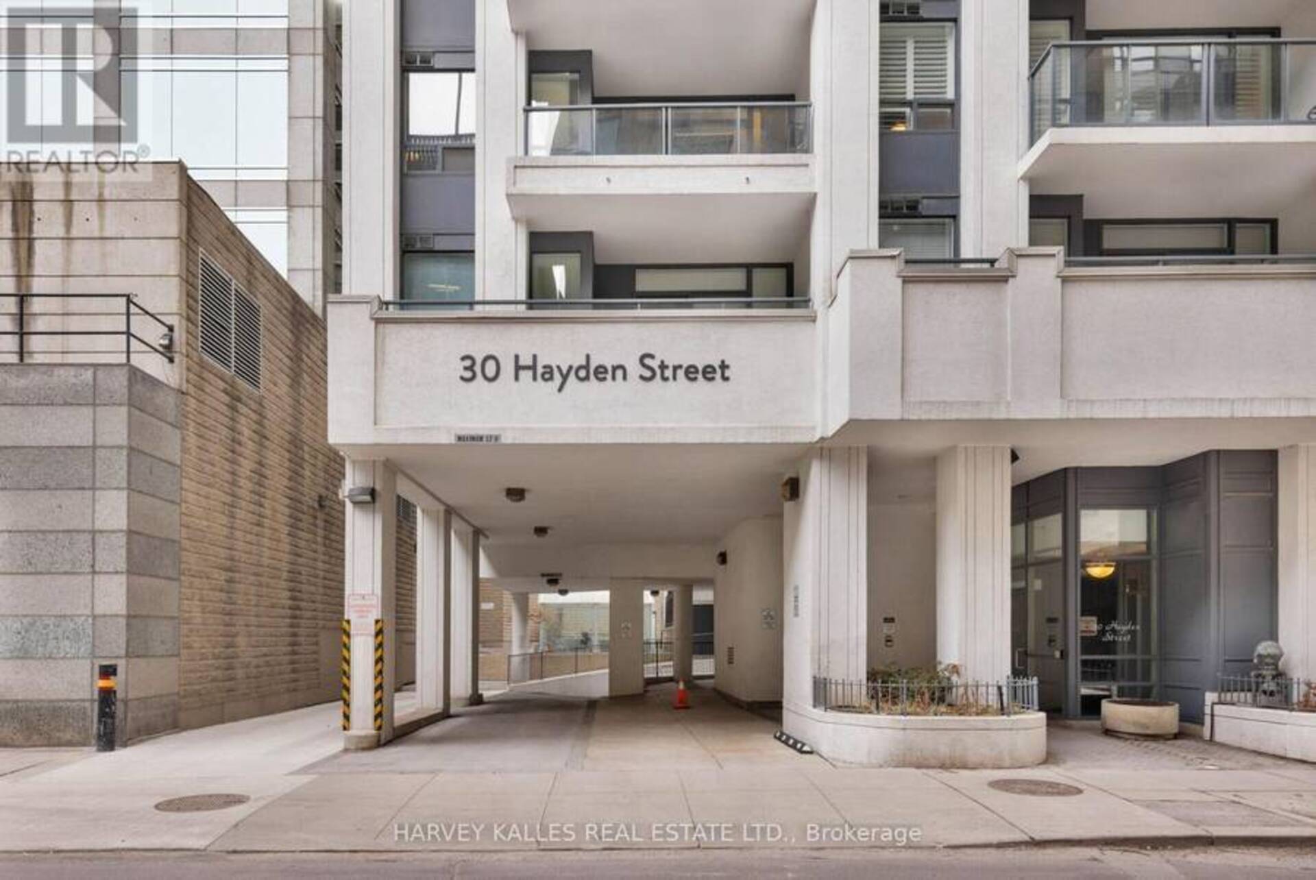 302 - 30 HAYDEN STREET Toronto