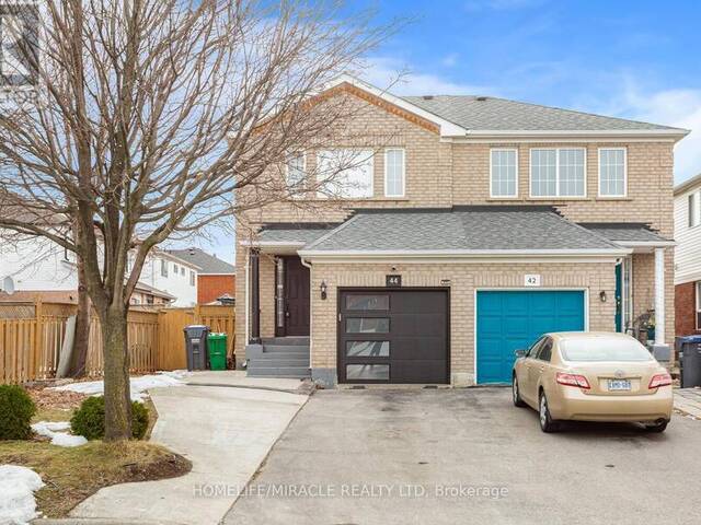 44 NEEDLEWOOD LANE Brampton Ontario