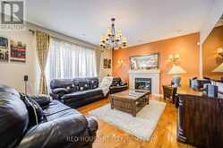 4 FARAD COURT Brampton