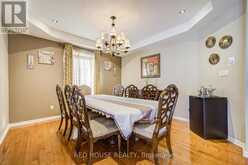 4 FARAD COURT Brampton