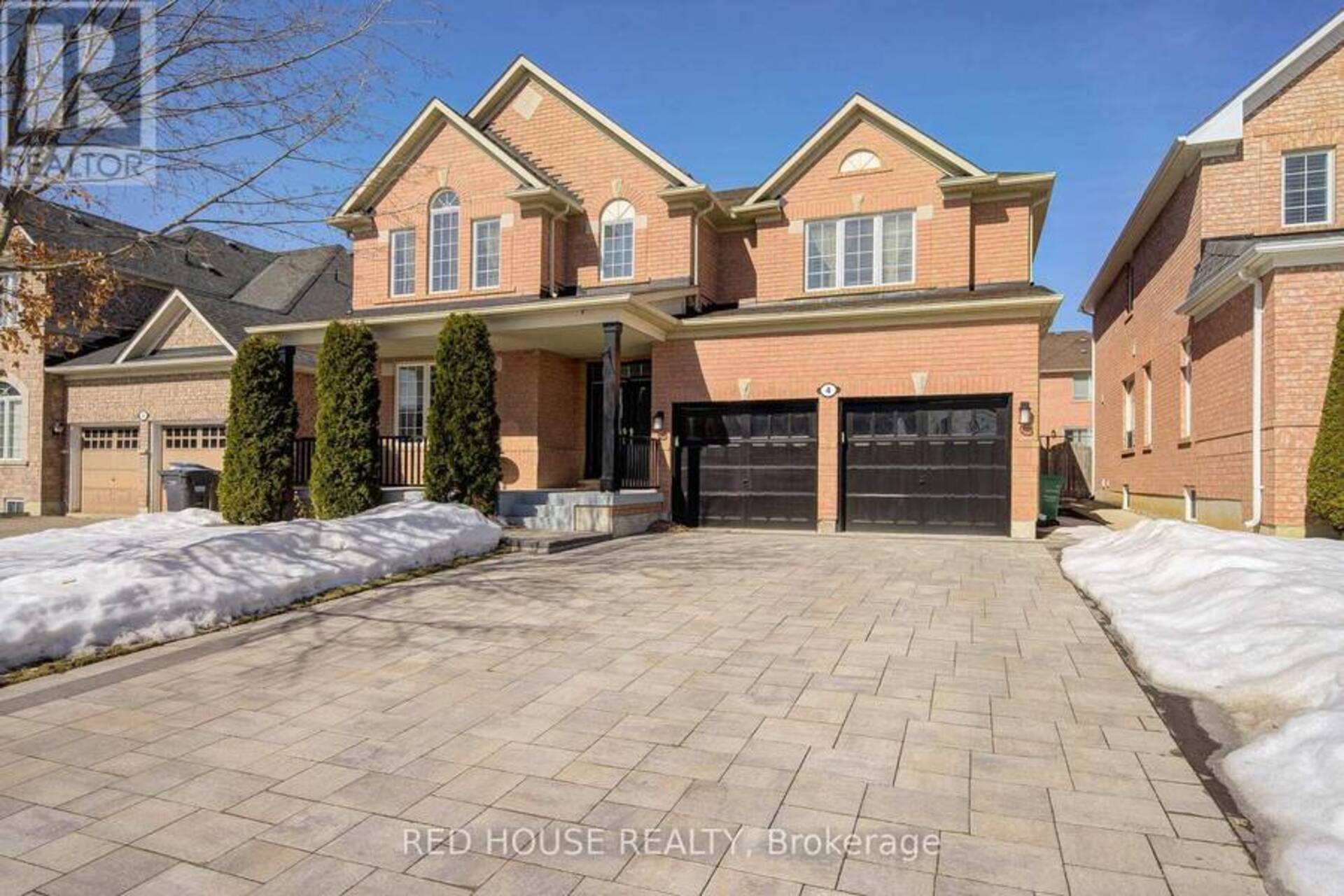 4 FARAD COURT Brampton