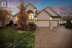 15 SILVER MAPLE DRIVE Hamilton