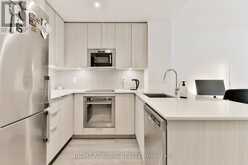 832 - 99 EAGLE ROCK WAY Vaughan