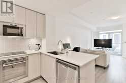 832 - 99 EAGLE ROCK WAY Vaughan