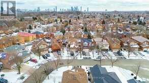 5563 LOCKENGATE COURT Mississauga