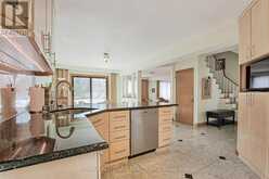 7 DEARHAM WOOD Toronto