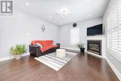 5 SANDCHERRY AVENUE Markham