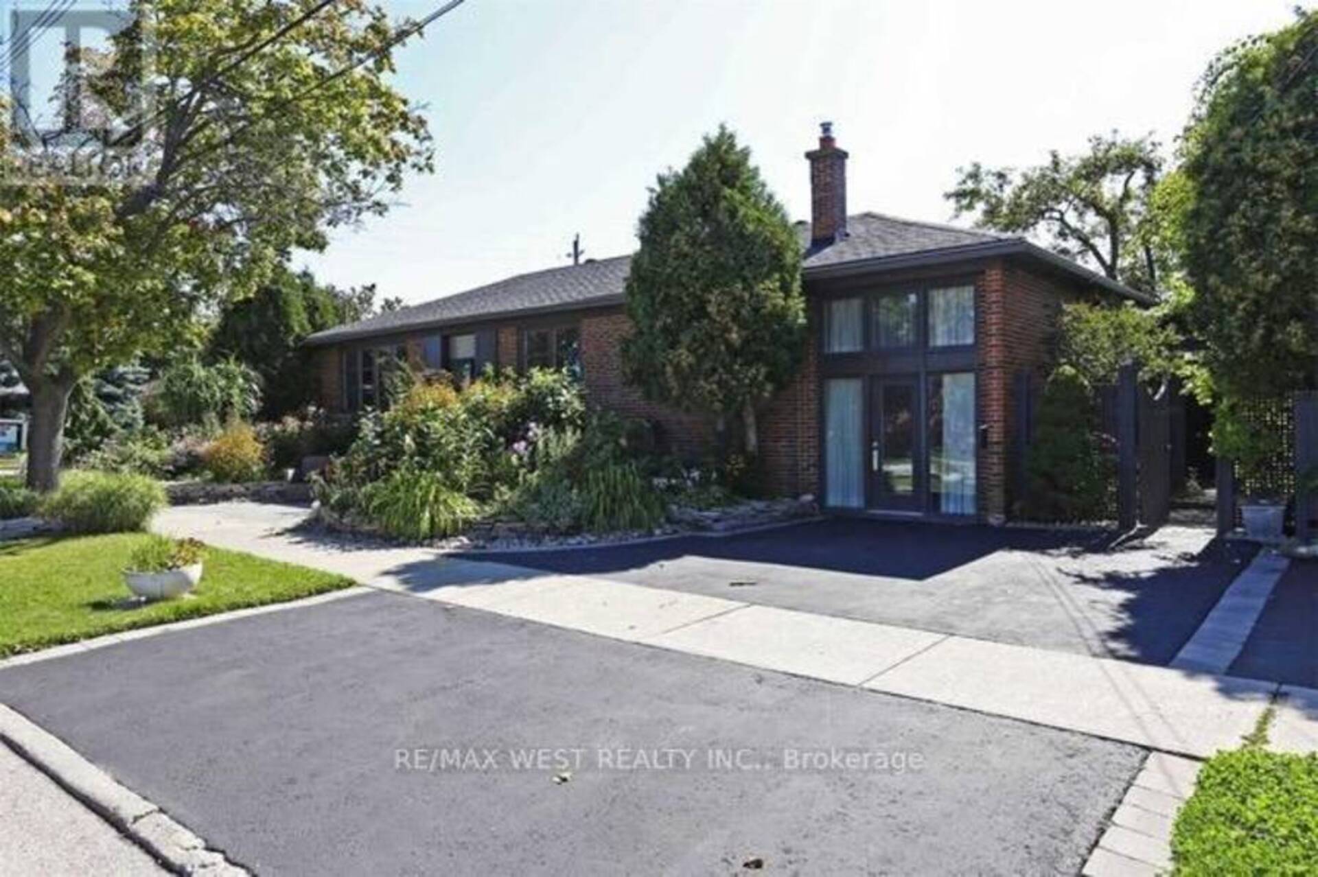 3 - 5 FENLEY DRIVE Toronto