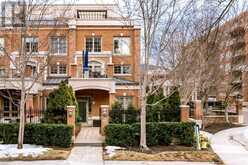 TH10 - 21 BURKEBROOK PLACE Toronto