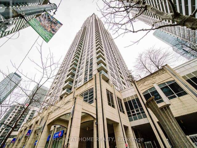 2013 - 763 BAY STREET Toronto Ontario