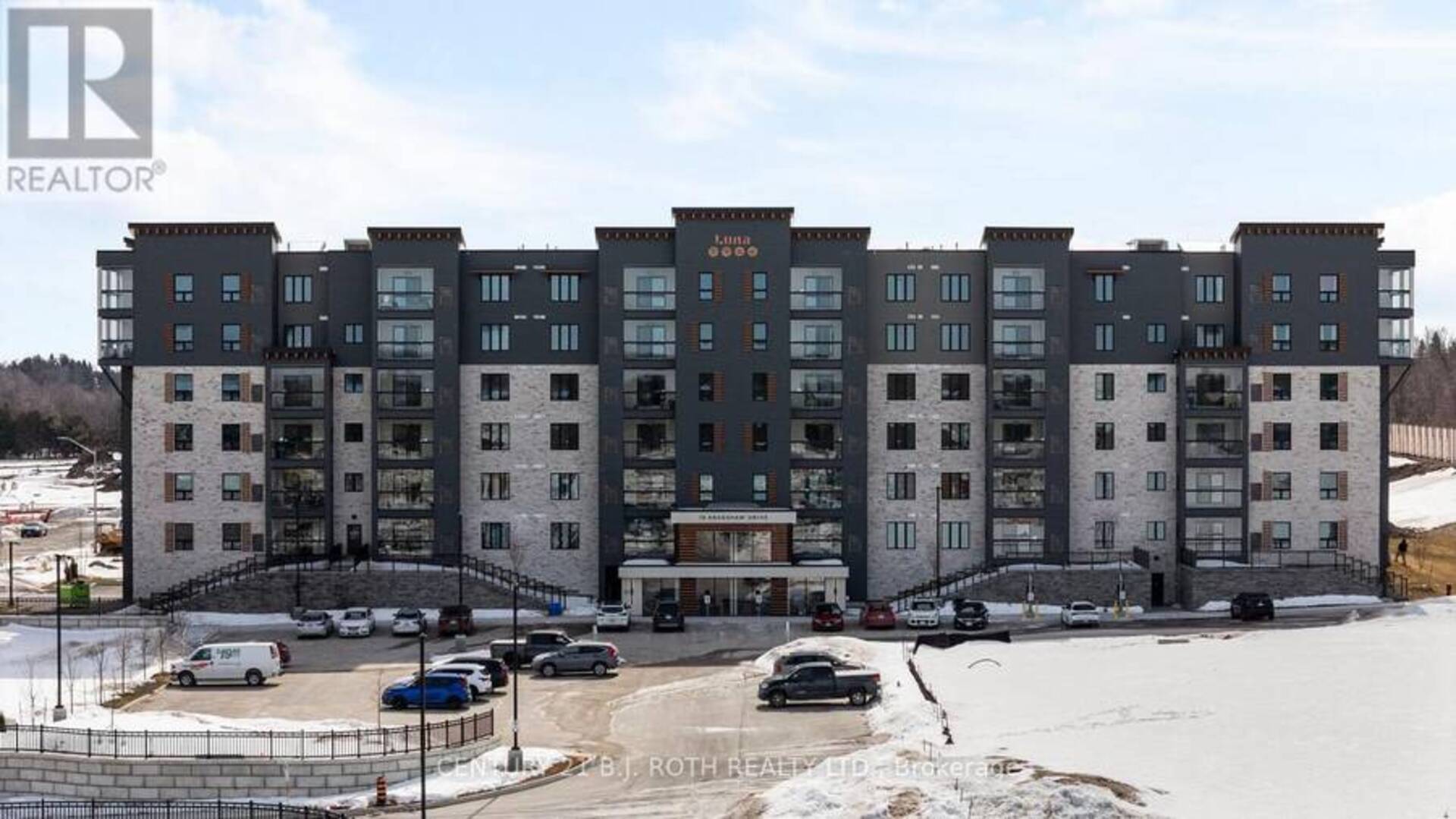 410 - 15 KNEESHAW DRIVE Barrie