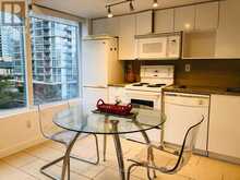 521 - 15 BRUNEL COURT Toronto