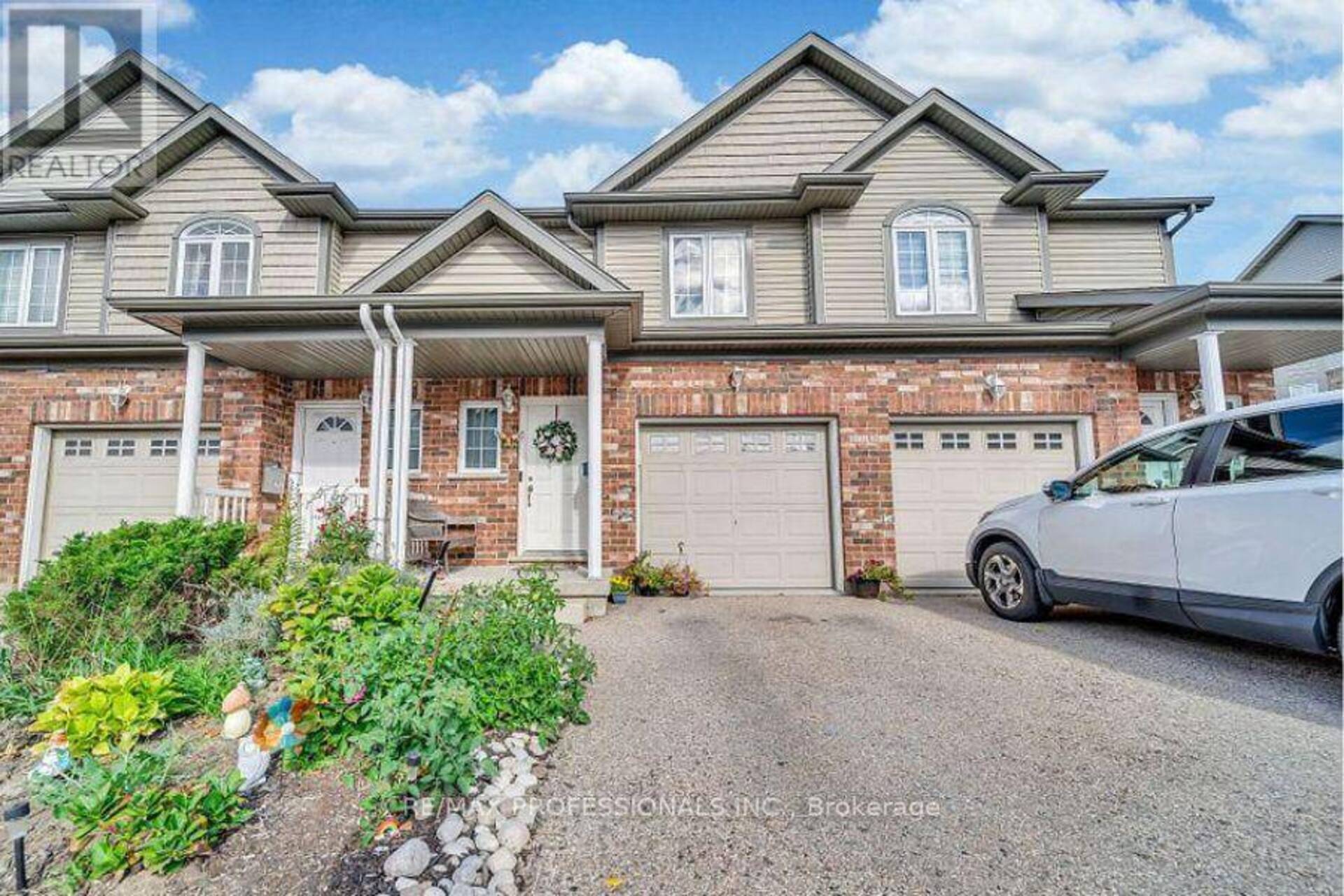 7 - 975 STRASBURG ROAD Kitchener