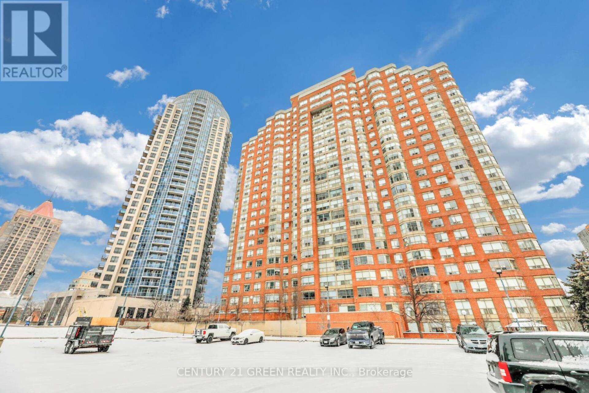 306 - 335 WEBB DRIVE Mississauga