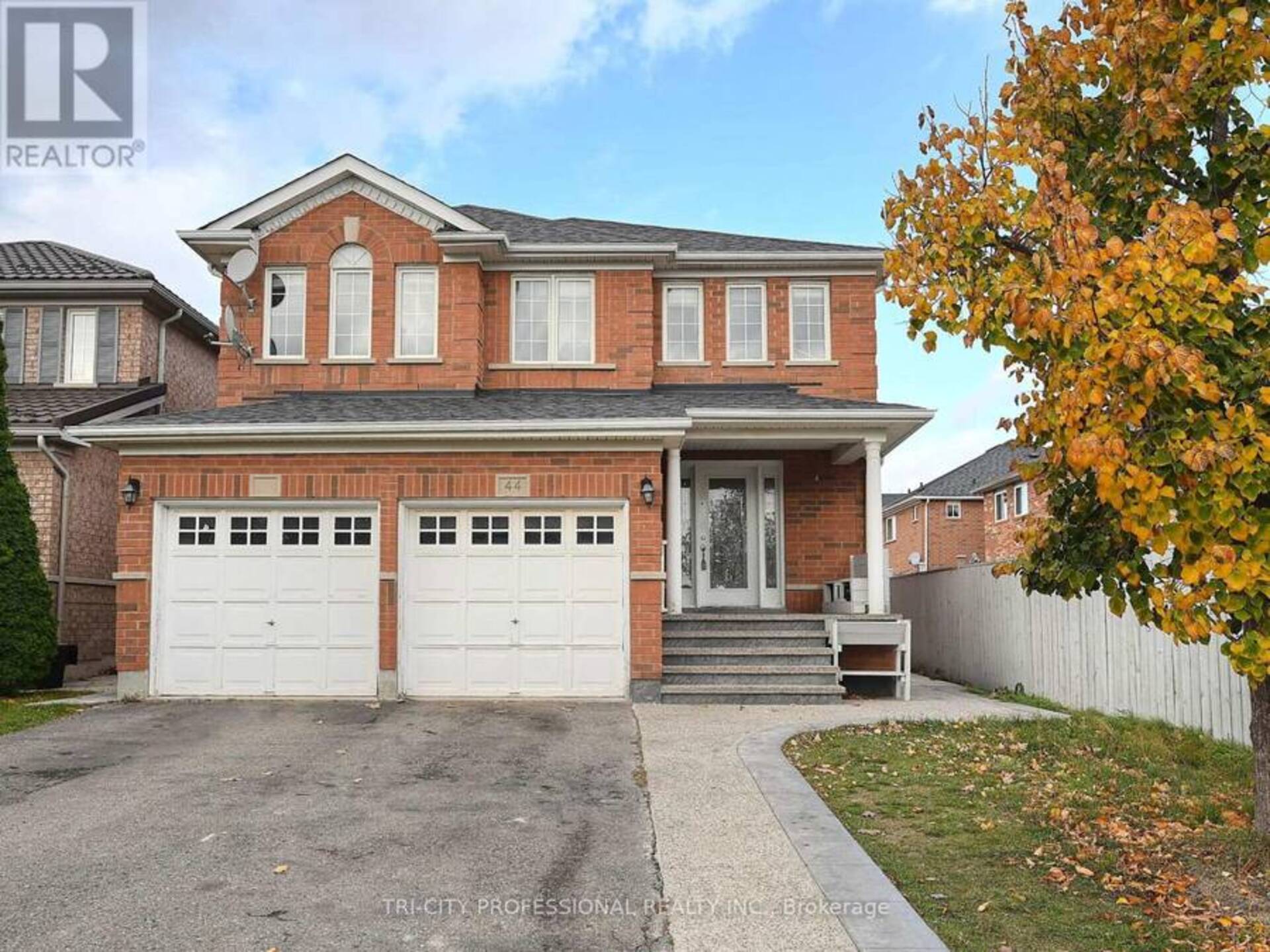 44 CONKLIN DRIVE Brampton