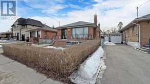 70 WEXFORD BOULEVARD Toronto