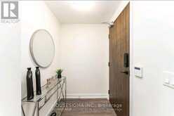 313-100 EAGLE ROCK WAY Vaughan