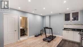 1166 GLENGROVE AVENUE W Toronto