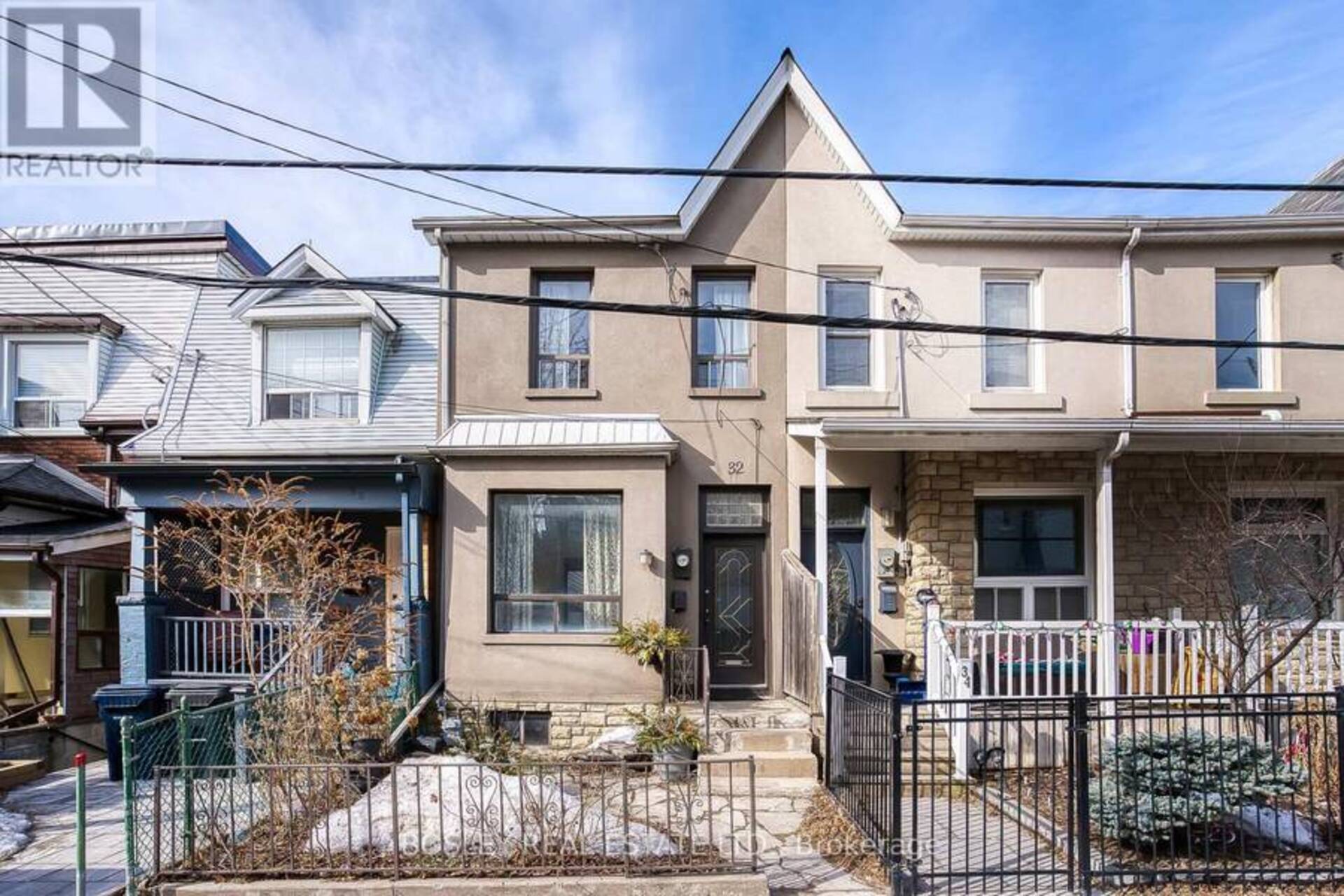 32 TECUMSETH STREET Toronto