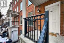 526 - 3 EVERSON DRIVE Toronto