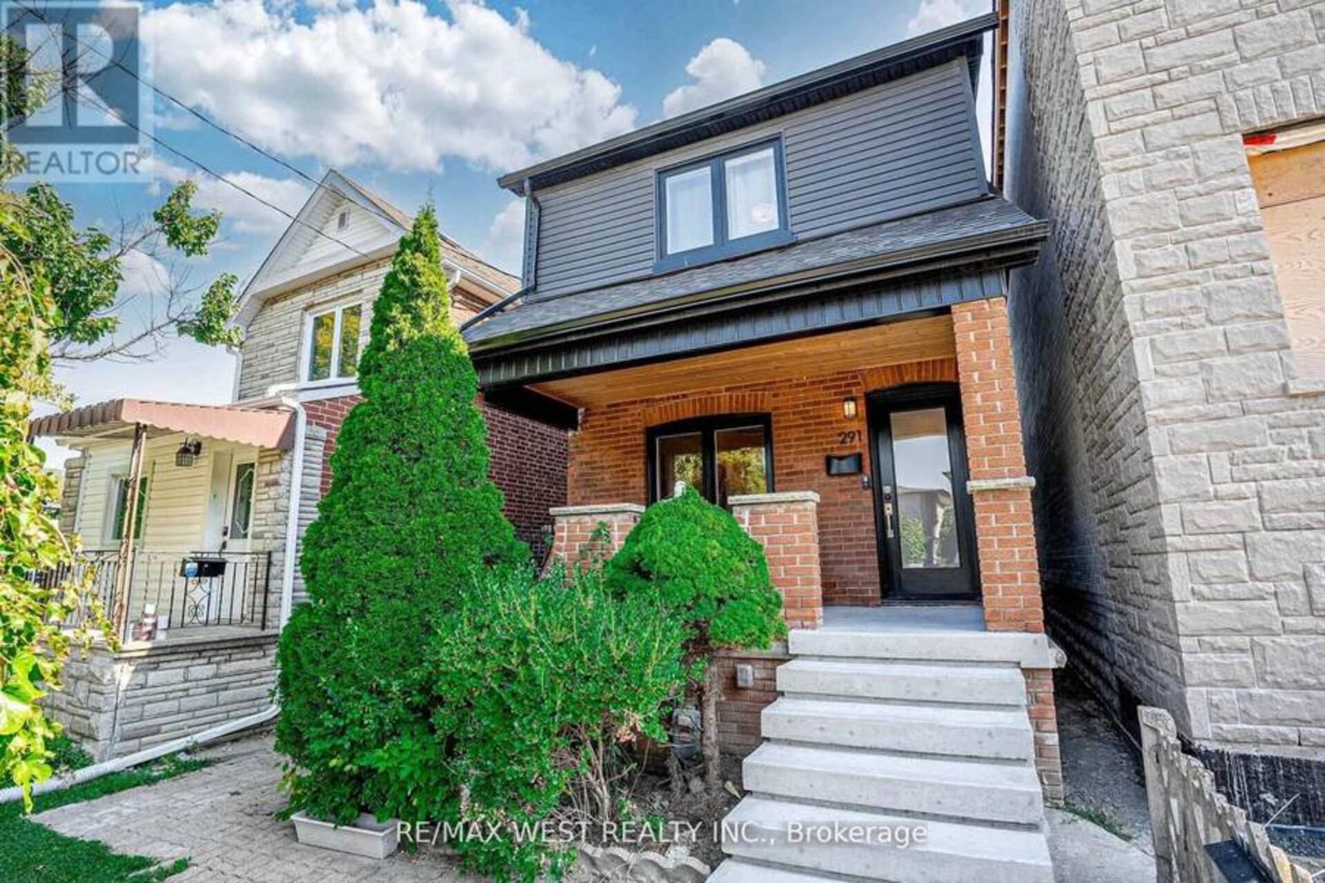 291 MCROBERTS AVENUE Toronto