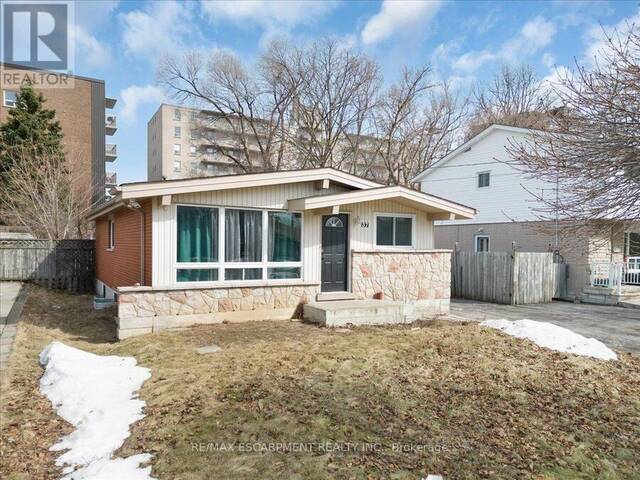 37 LILACSIDE DRIVE Hamilton Ontario