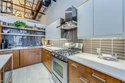 208 - 676 RICHMOND STREET W Toronto