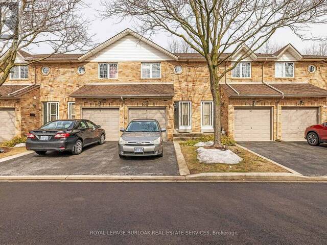 22 - 2015 CLEAVER AVENUE Burlington Ontario