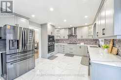 2 EBBY AVENUE Brampton