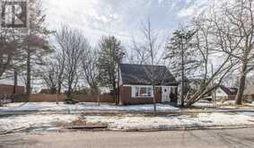 33 SOUTHMEAD ROAD Toronto