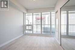 2302 - 2221 YONGE STREET Toronto