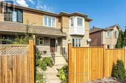 541 WALPOLE CRESCENT Newmarket