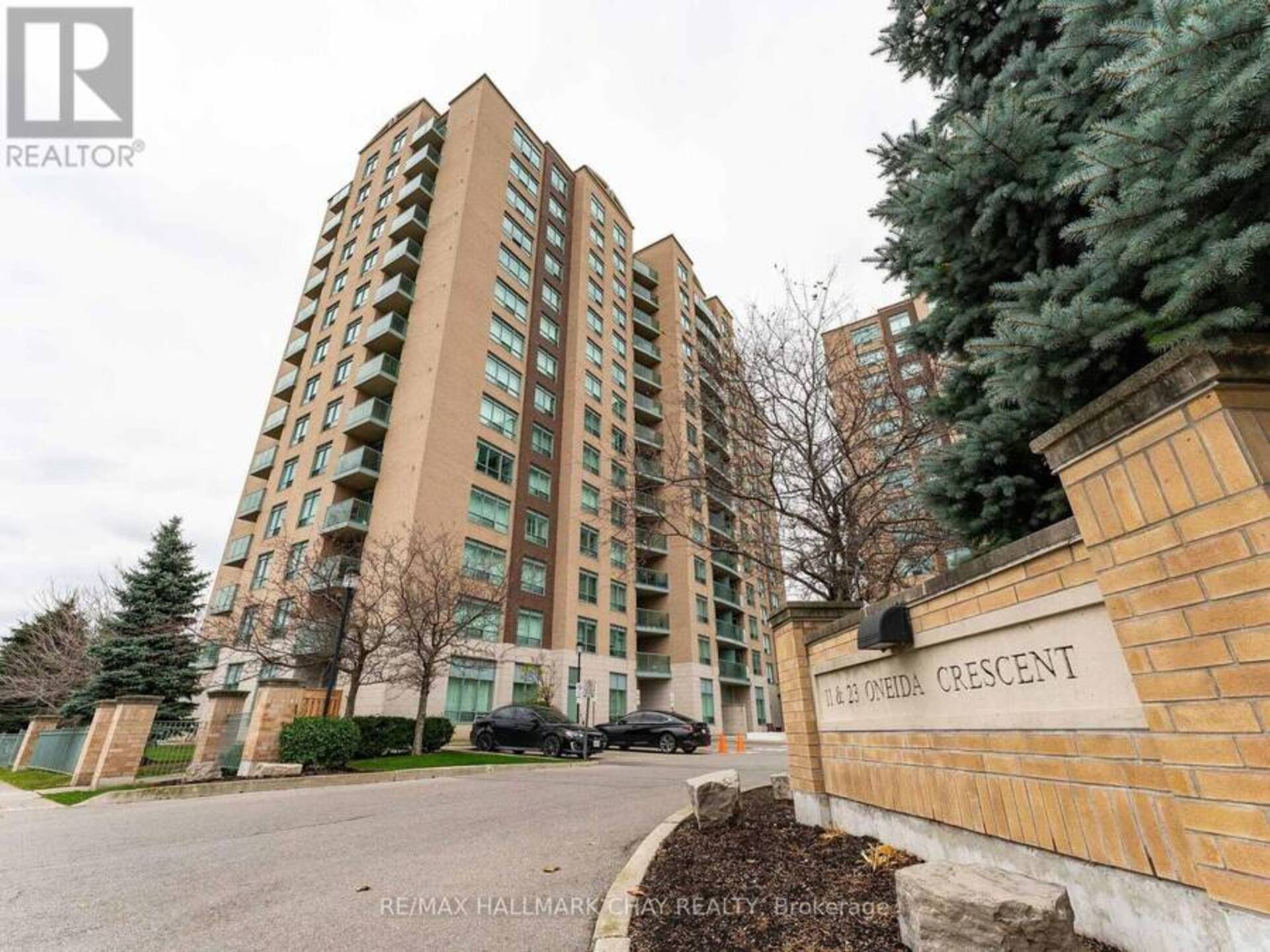 406 - 11 ONEIDA CRESCENT Richmond Hill