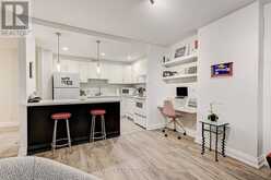 211 - 335 LONSDALE ROAD Toronto