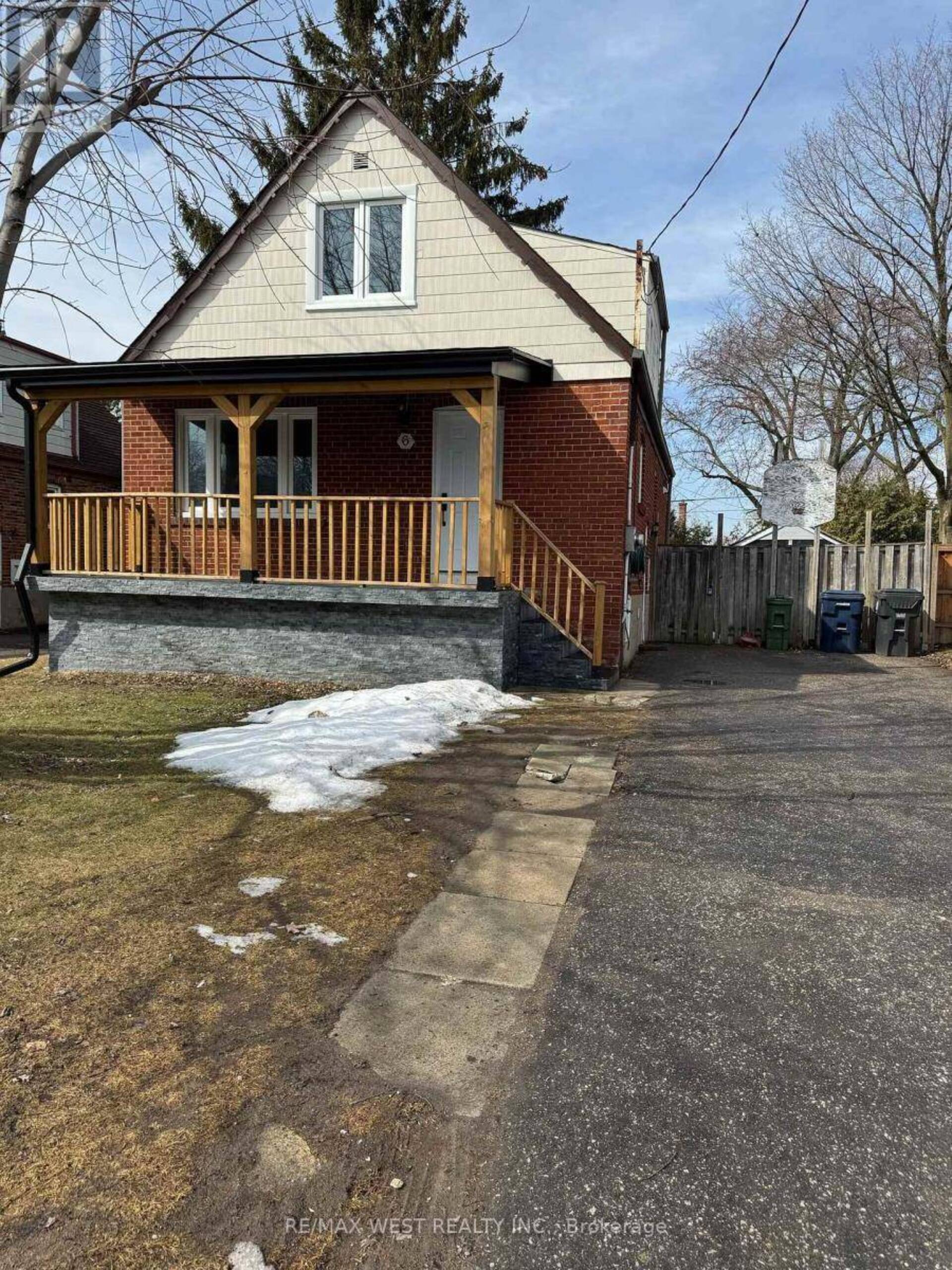 6 VALERIE ROAD Toronto